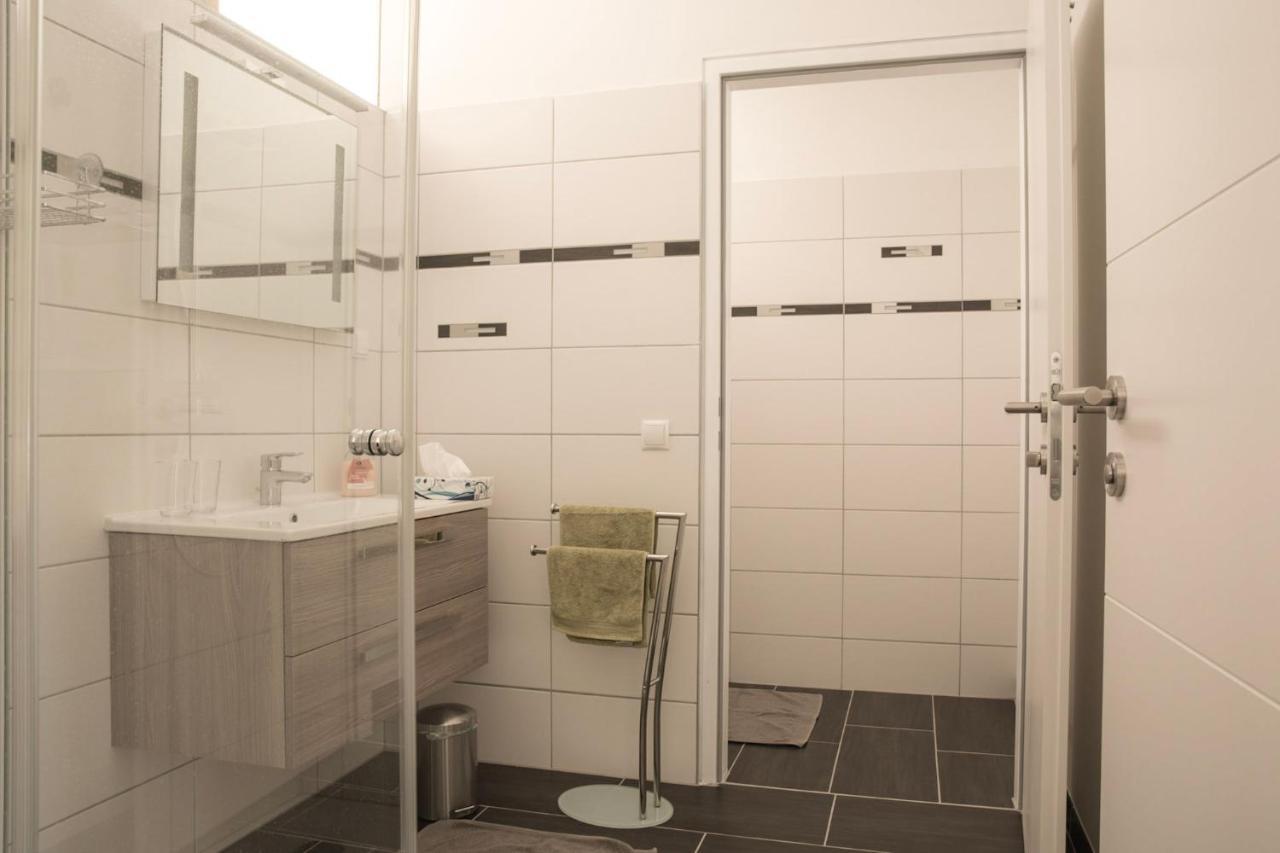Ferienwohnung Am Weingut Eisenbock Strass  Kültér fotó