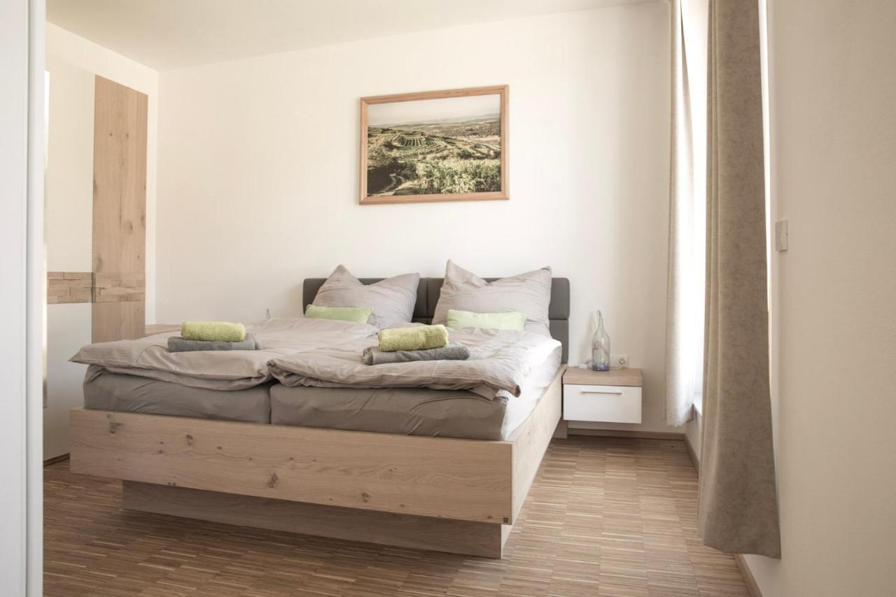 Ferienwohnung Am Weingut Eisenbock Strass  Kültér fotó
