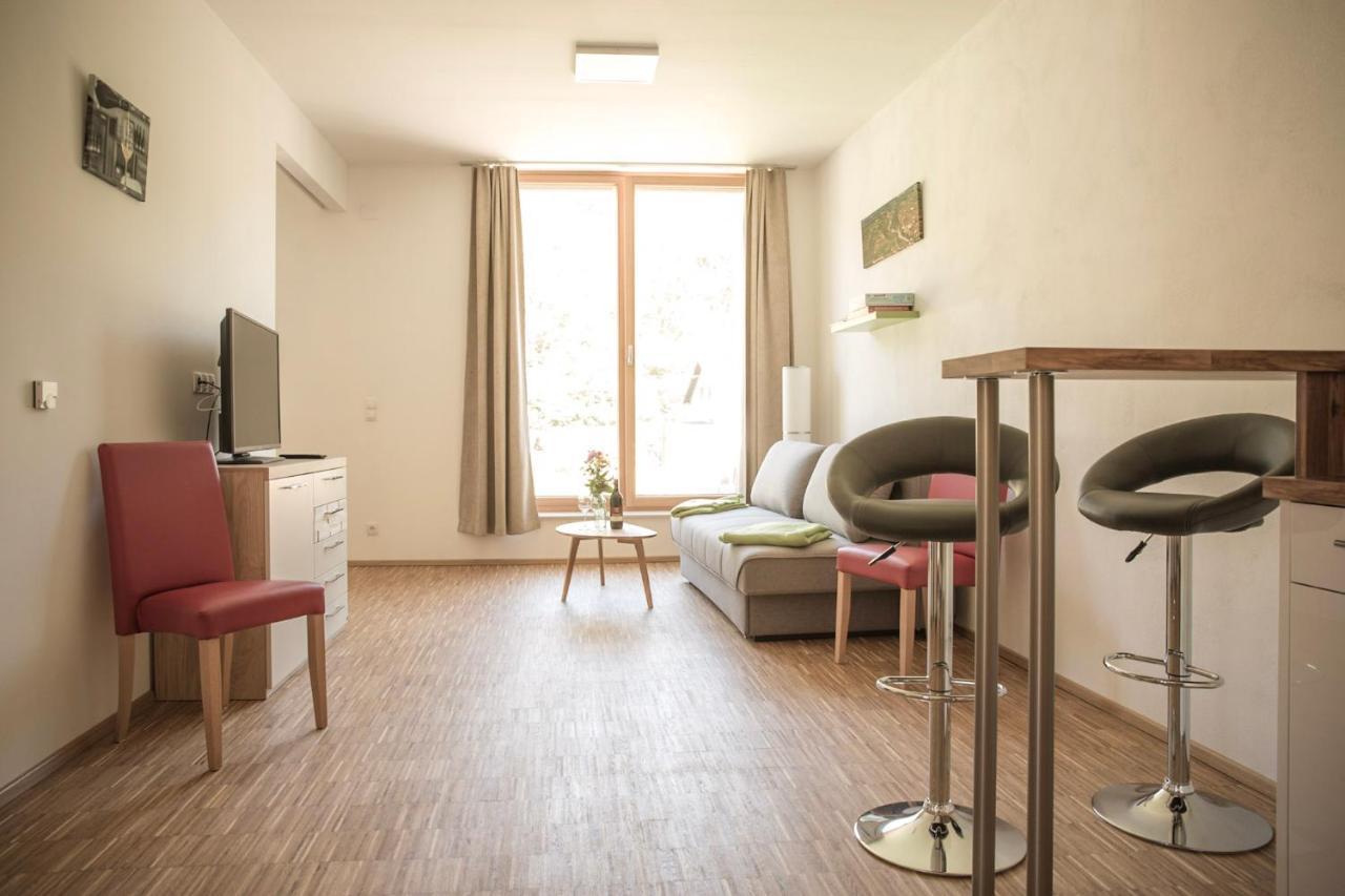 Ferienwohnung Am Weingut Eisenbock Strass  Kültér fotó
